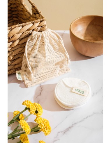 Reusable cotton cleaning discs for dogs | The Doog Life